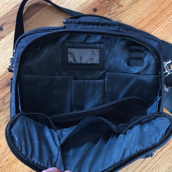 COPY - Computer Bag - Picture 2 of 4